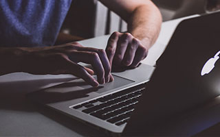 开云体育入口-MAD险胜KT，Chovy团战一打五入围赛3:1（成都）