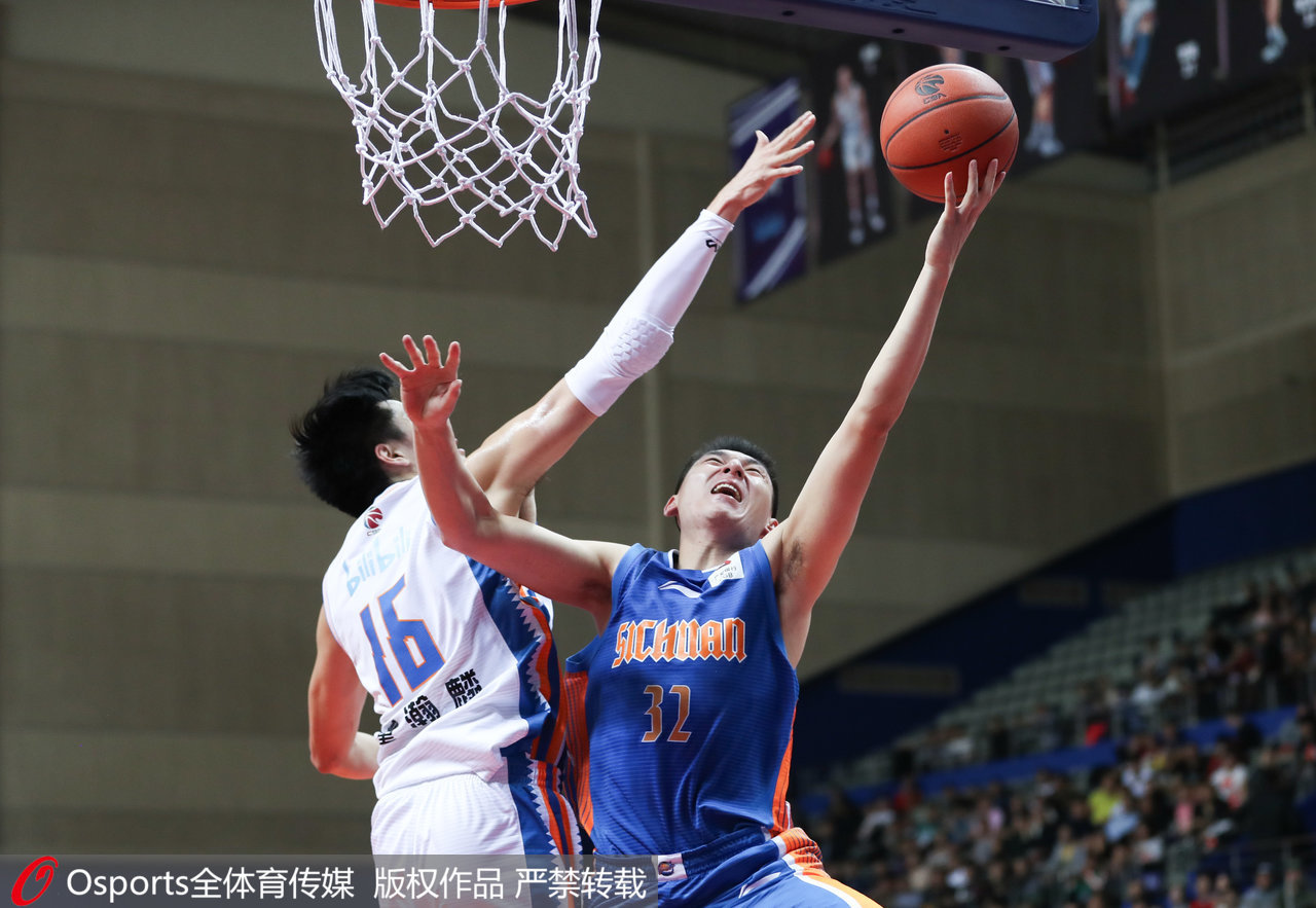 中国队险胜德国队，李梓嘉刷新纪录