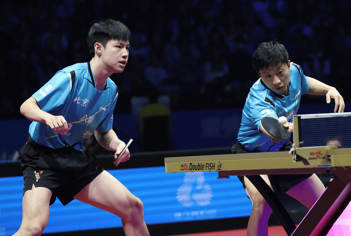 法国队碾压波兰队，马龙关键制胜